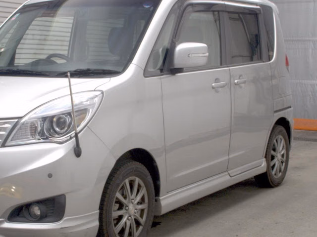 MITSUBISHI DELICA D:2