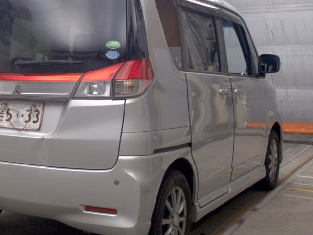 MITSUBISHI DELICA D:2