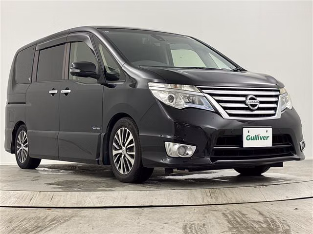 NISSAN SERENA