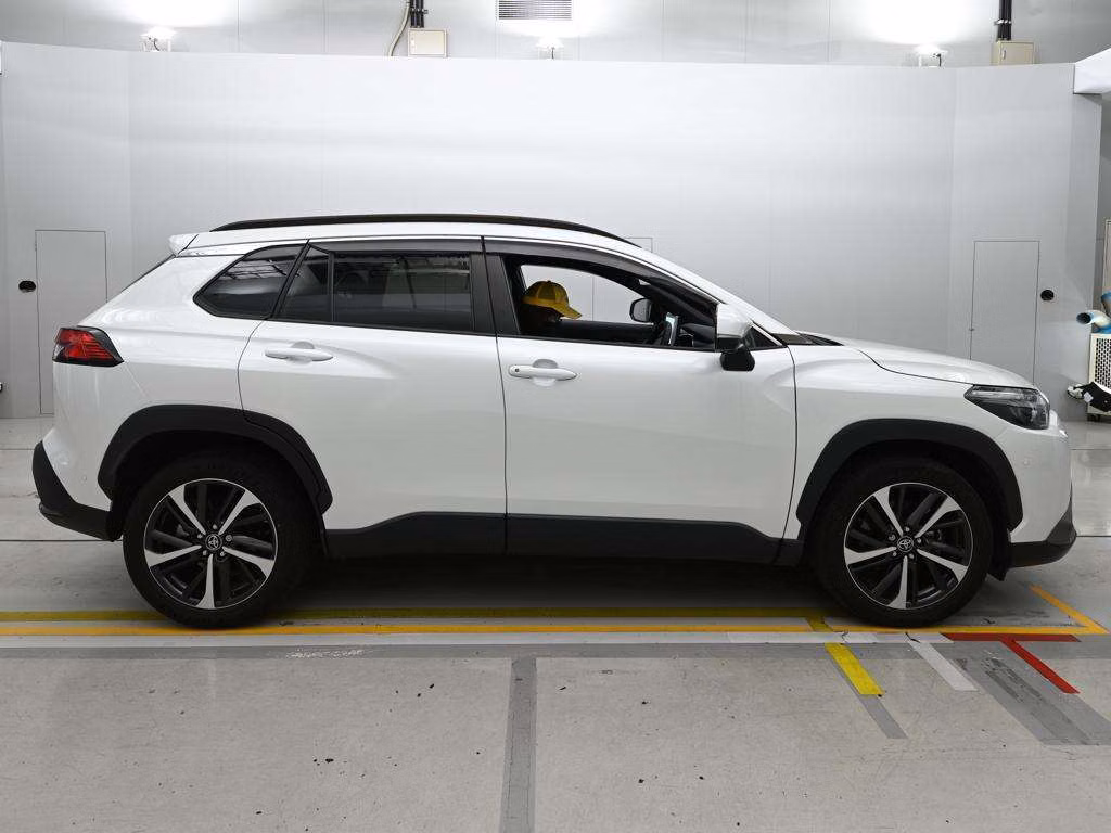 TOYOTA COROLLA CROSS