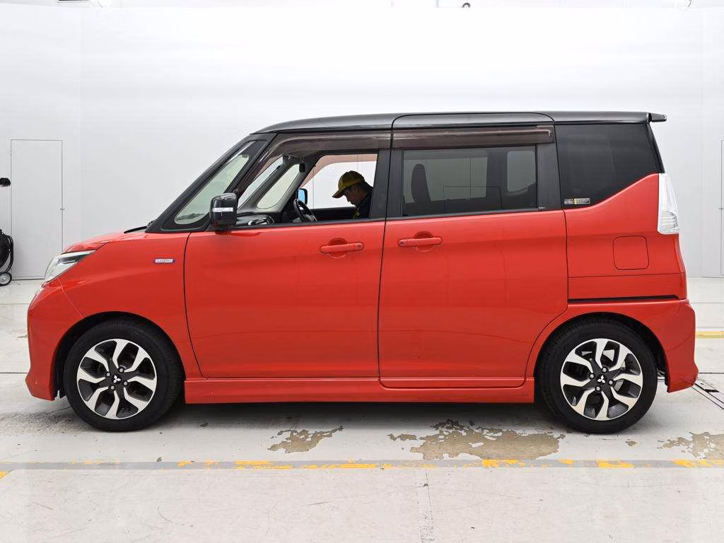 MITSUBISHI DELICA D:2