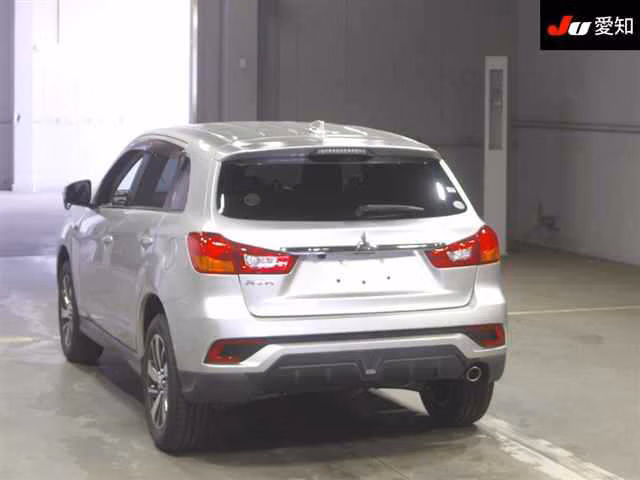 MITSUBISHI RVR
