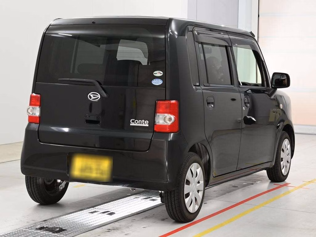 DAIHATSU MOVE CONTE