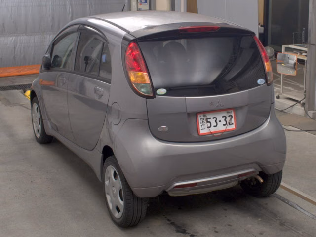 MITSUBISHI I