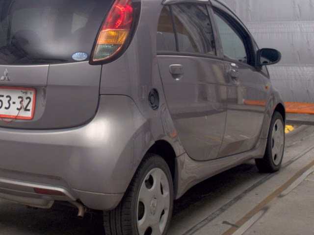 MITSUBISHI I
