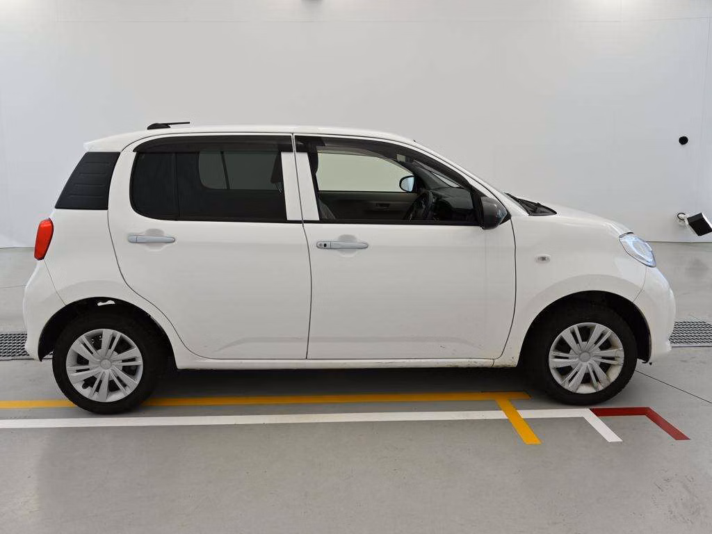 DAIHATSU BOON