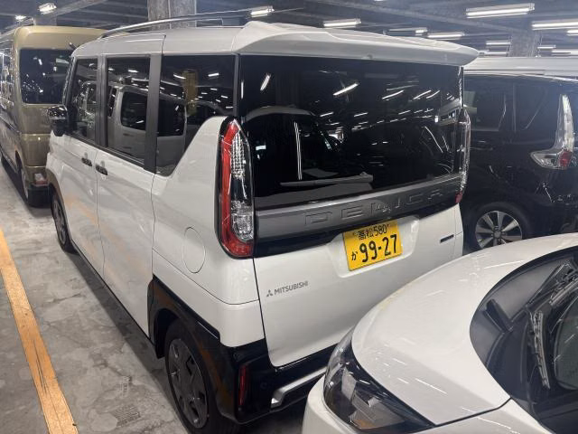 MITSUBISHI DELICA MINI