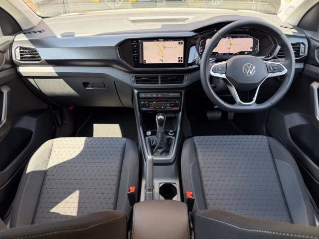 VOLKSWAGEN T-CROSS
