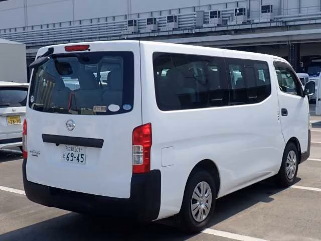 NISSAN NV350 CARAVAN