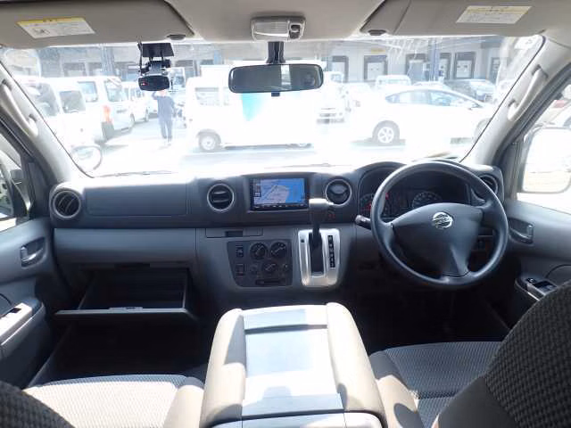 NISSAN NV350 CARAVAN