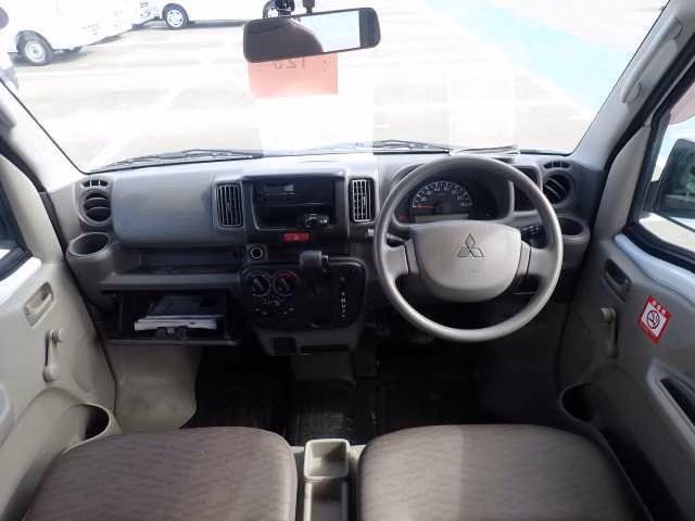 MITSUBISHI MINICAB