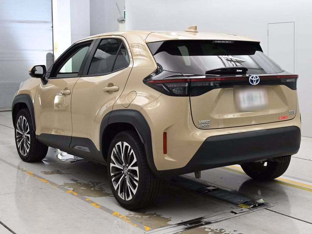 TOYOTA YARIS CROSS