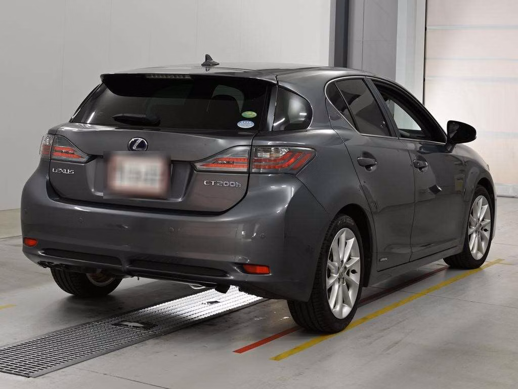 LEXUS CT200H