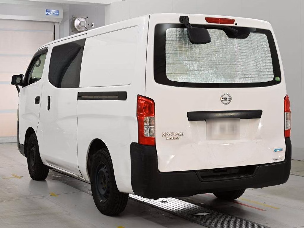 NISSAN NV350 CARAVAN