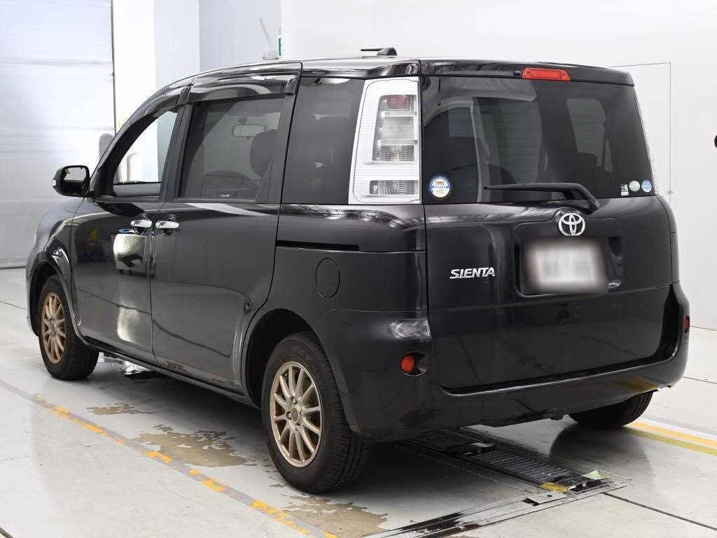 TOYOTA SIENTA