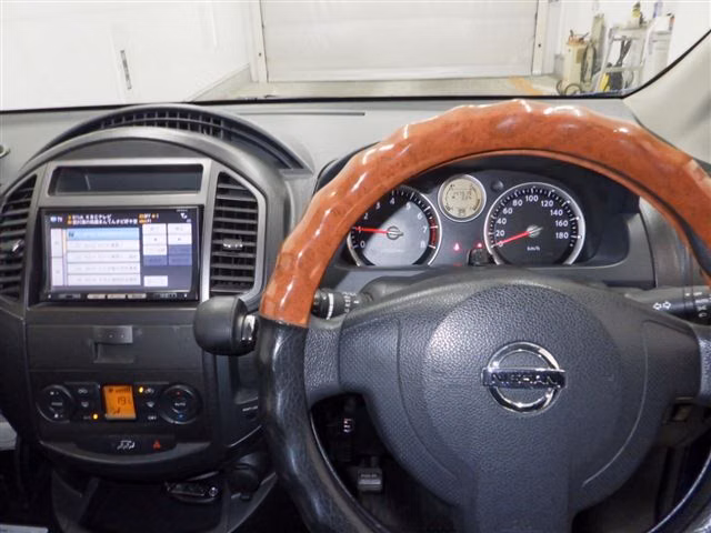 NISSAN LAFESTA