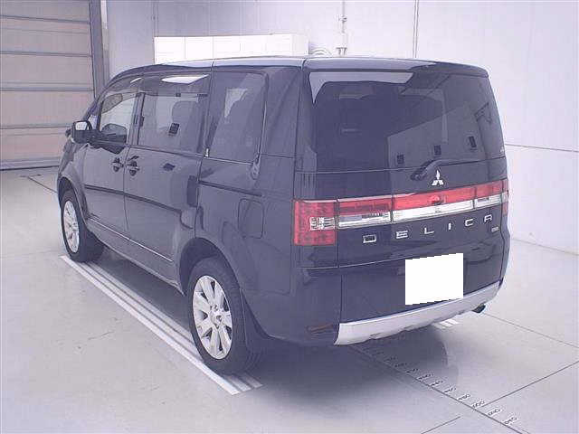 MITSUBISHI DELICA D:5