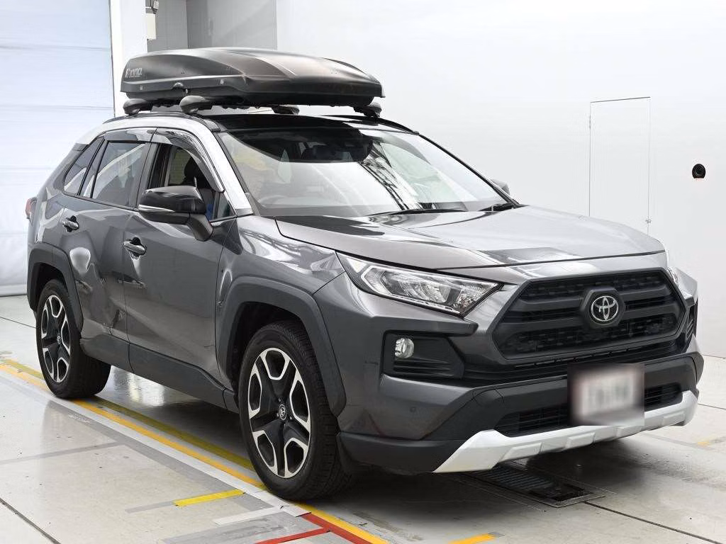 TOYOTA RAV4
