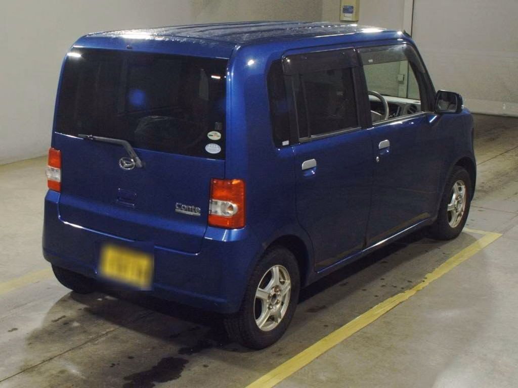 DAIHATSU MOVE CONTE