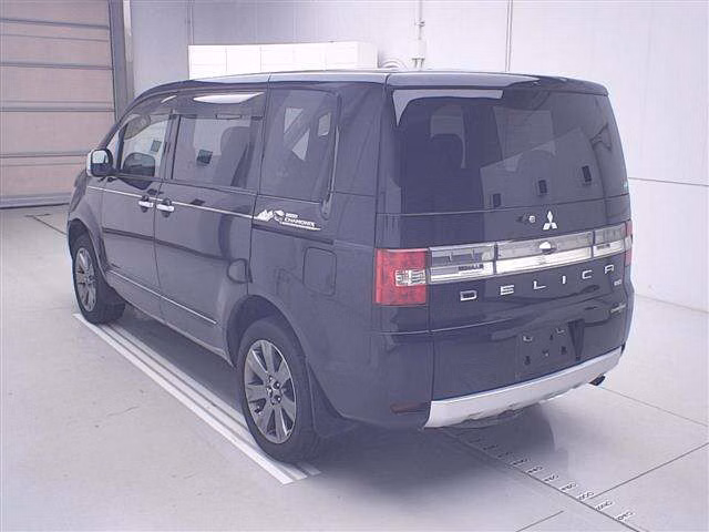 MITSUBISHI DELICA D:5