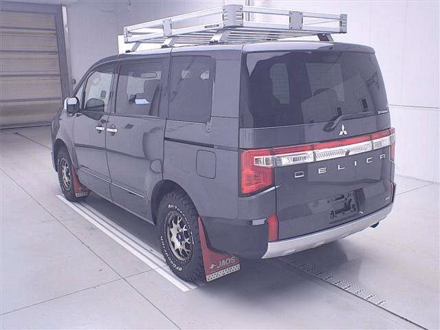 MITSUBISHI DELICA D:5