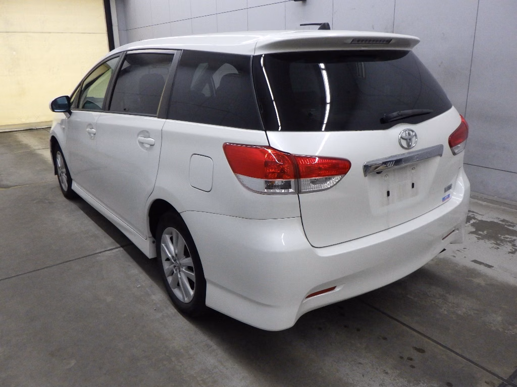 TOYOTA WISH