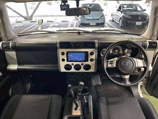 TOYOTA FJ CRUISER