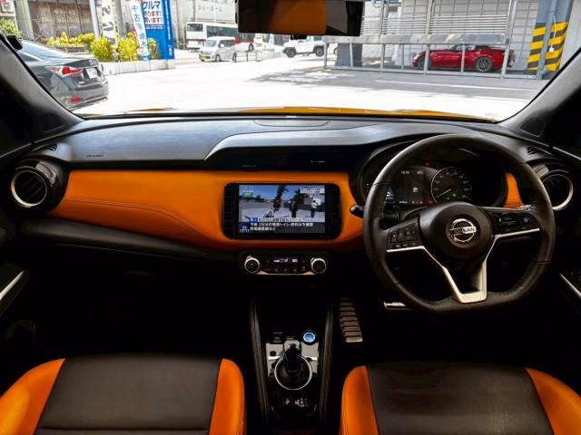 NISSAN KICKS
