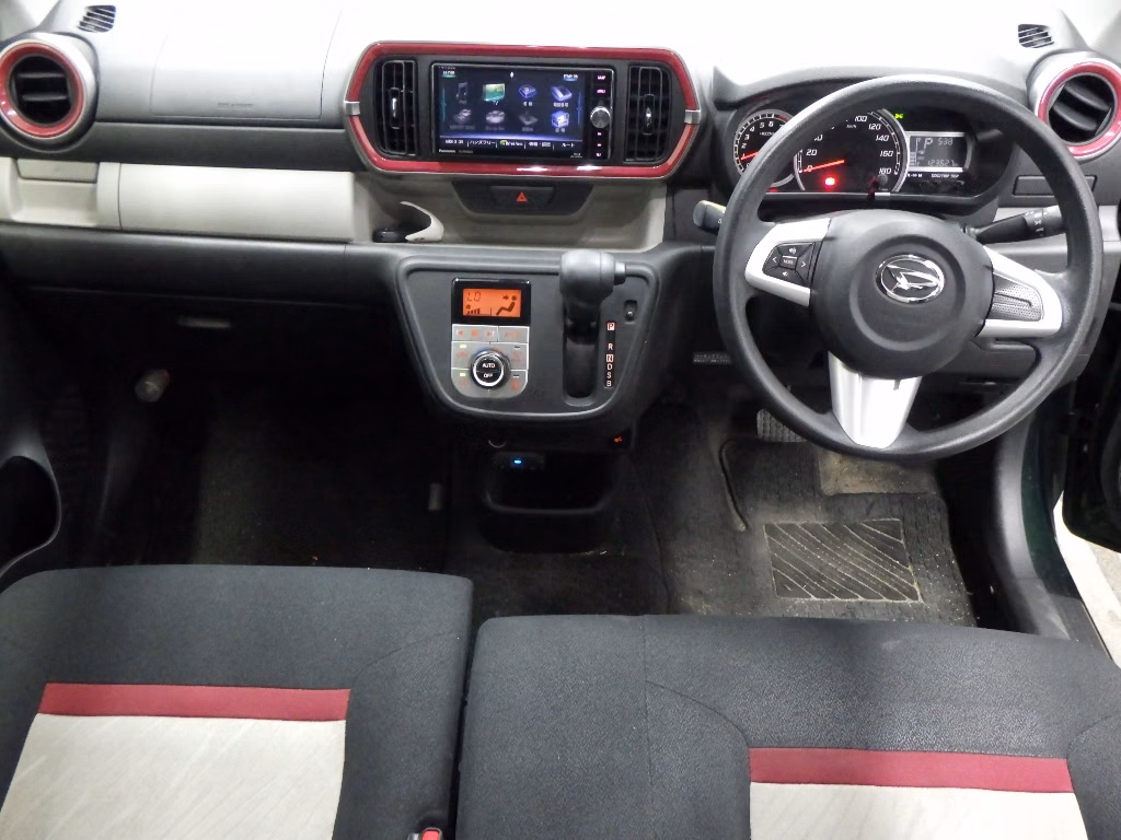 DAIHATSU BOON