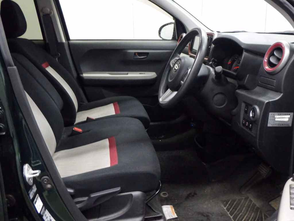 DAIHATSU BOON