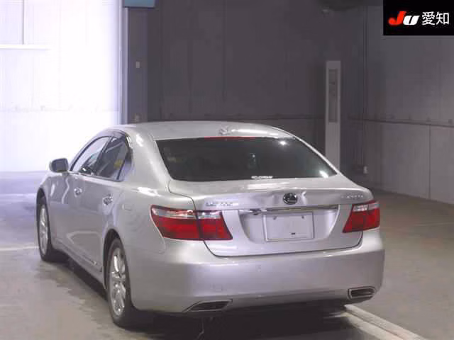 LEXUS LS600H