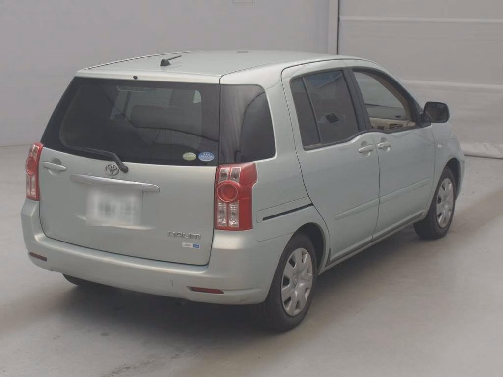 TOYOTA RAUM