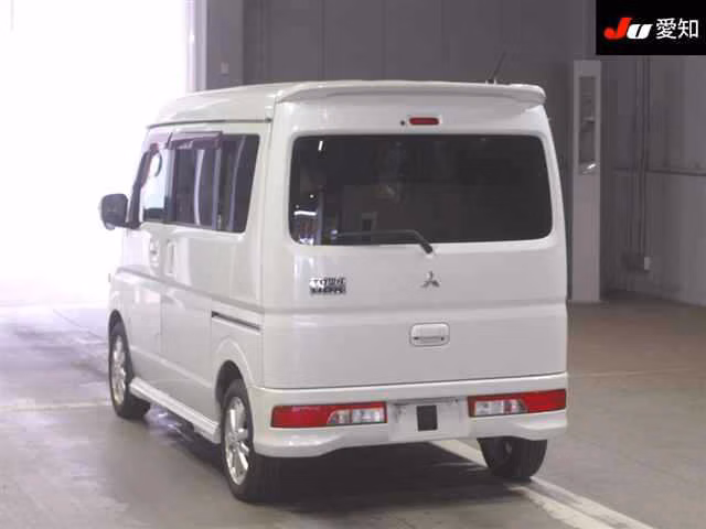 MITSUBISHI TOWN BOX