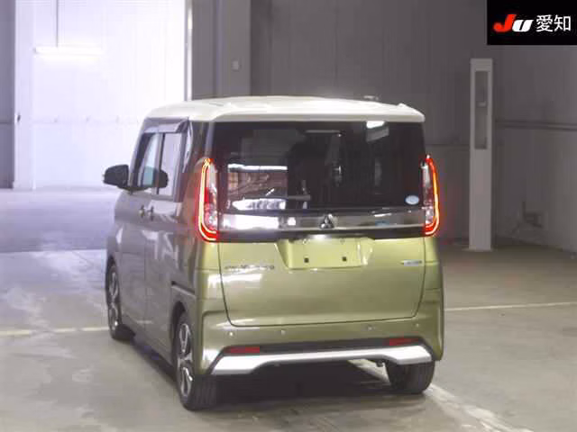 MITSUBISHI EK SPACE