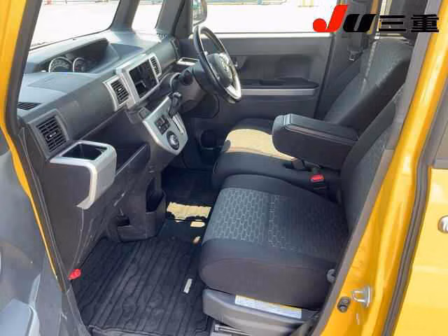 DAIHATSU WAKE