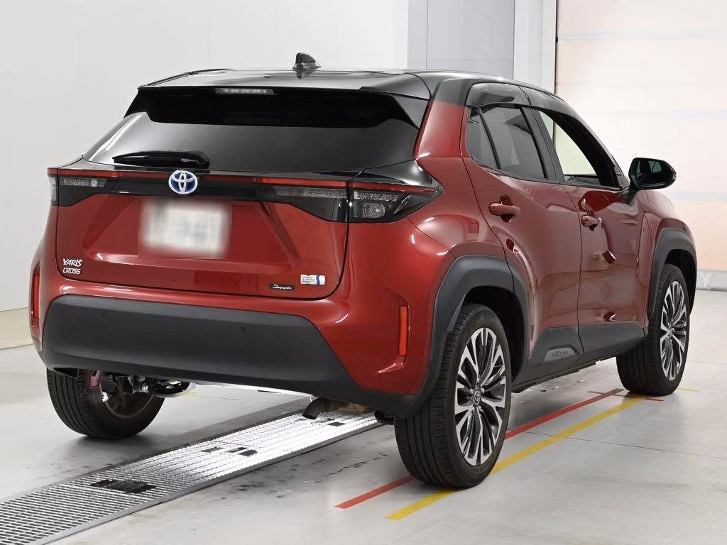 TOYOTA YARIS CROSS