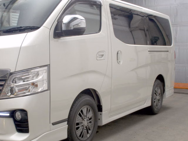 NISSAN NV350 CARAVAN