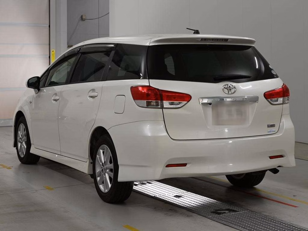 TOYOTA WISH