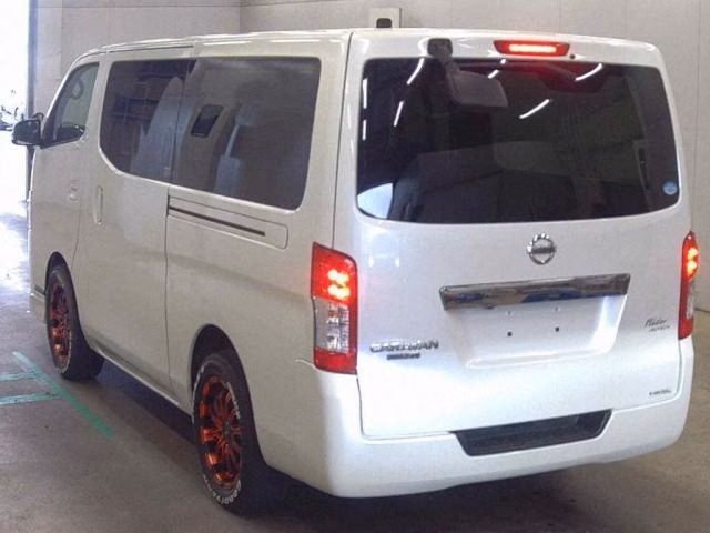 NISSAN NV350 CARAVAN