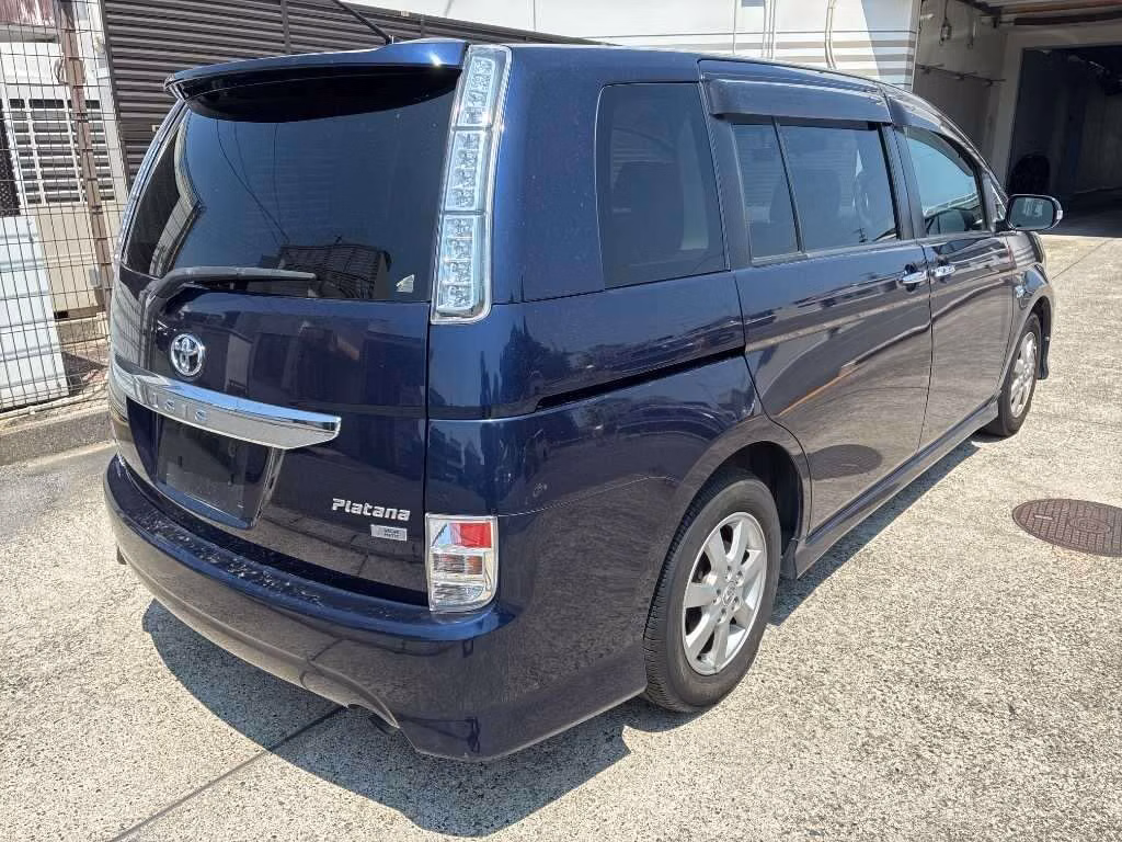 TOYOTA ISIS