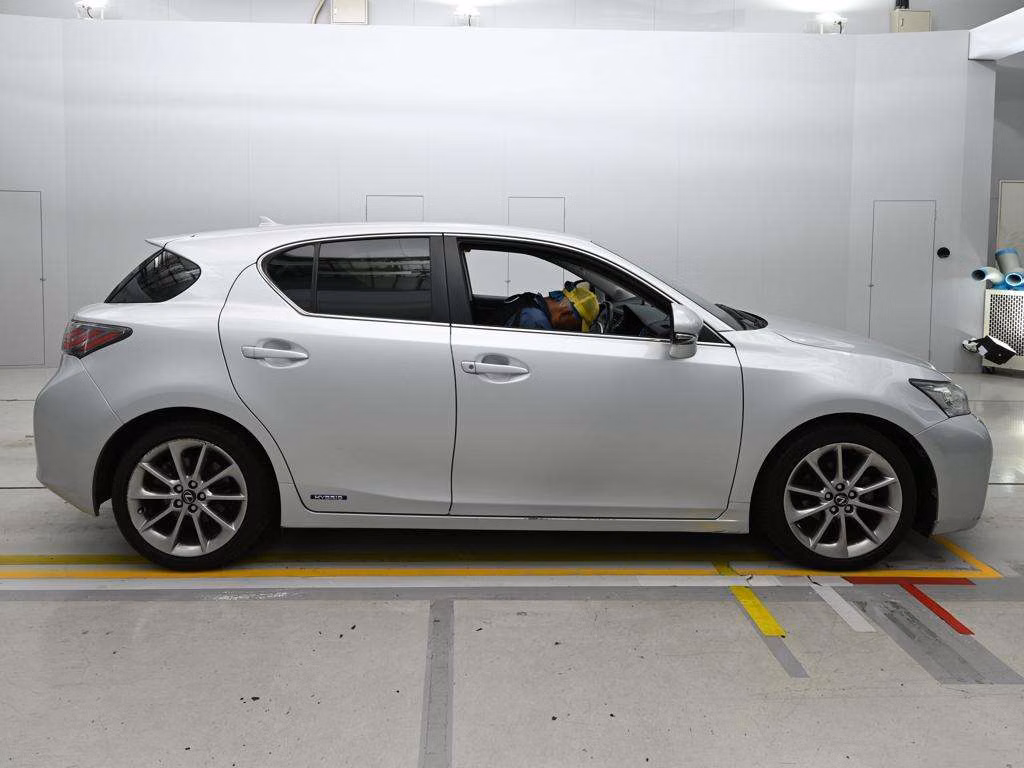 LEXUS CT200H