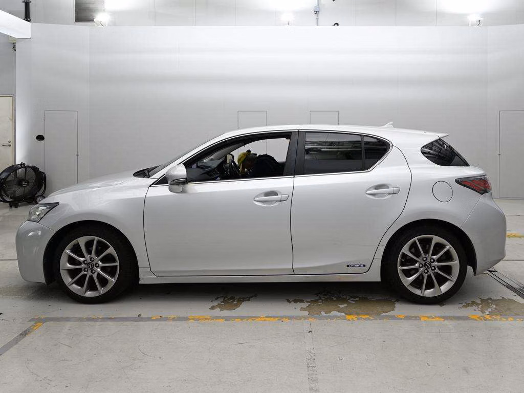 LEXUS CT200H
