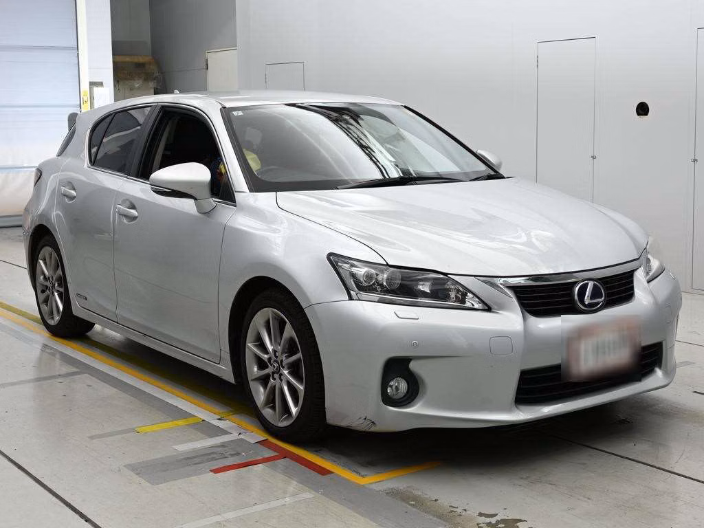 LEXUS CT200H