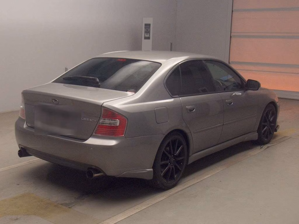 SUBARU LEGACY B4