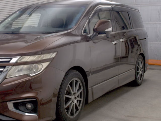 NISSAN ELGRAND