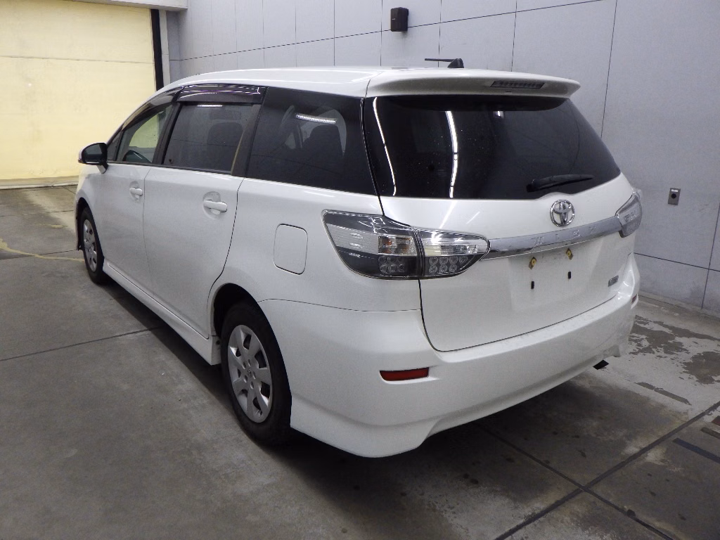 TOYOTA WISH