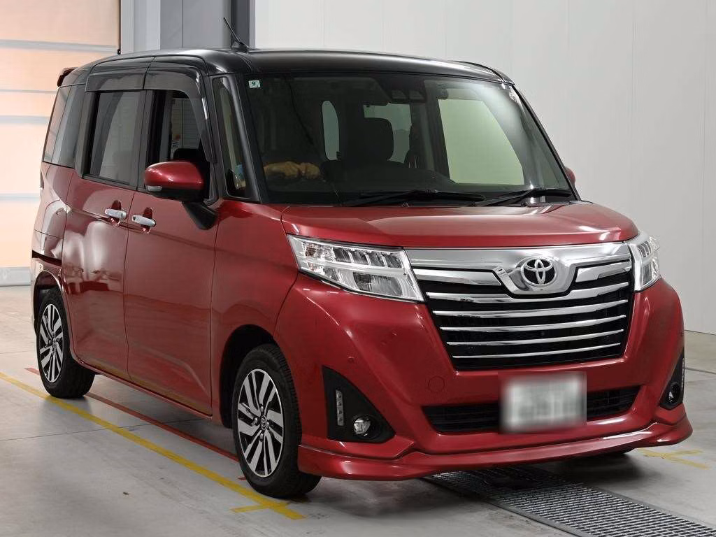 TOYOTA ROOMY