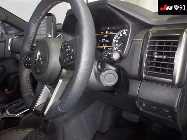 MITSUBISHI TRITON