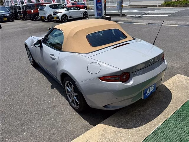 MAZDA ROADSTER