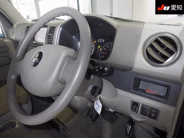 MITSUBISHI MINICAB